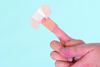 Fingerkuppenpflaster selber machen ⚡️ SO kannst du ein Finger Pflaster  schneiden und anlegen 💥 